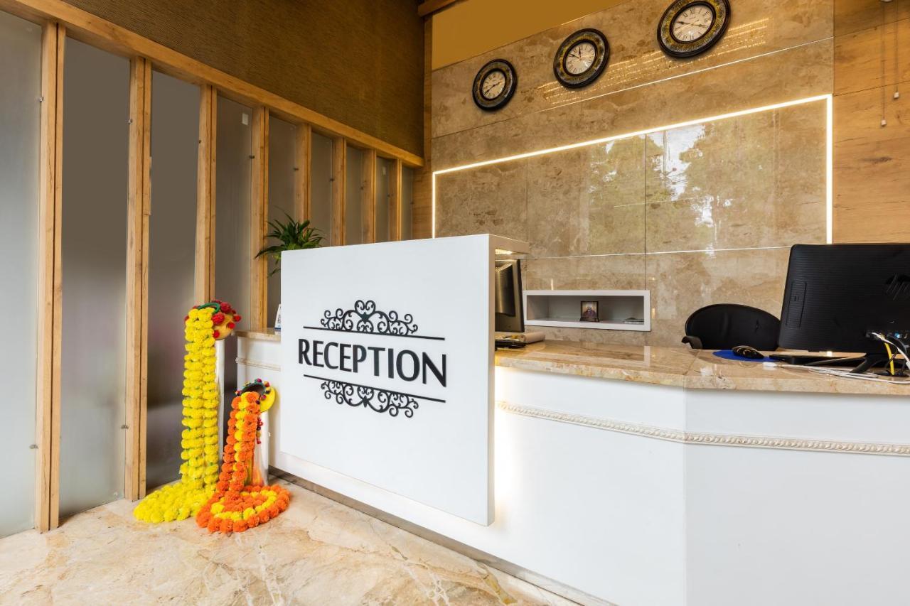 בהופאל Capital O 47403 Hotel Manjeet מראה חיצוני תמונה