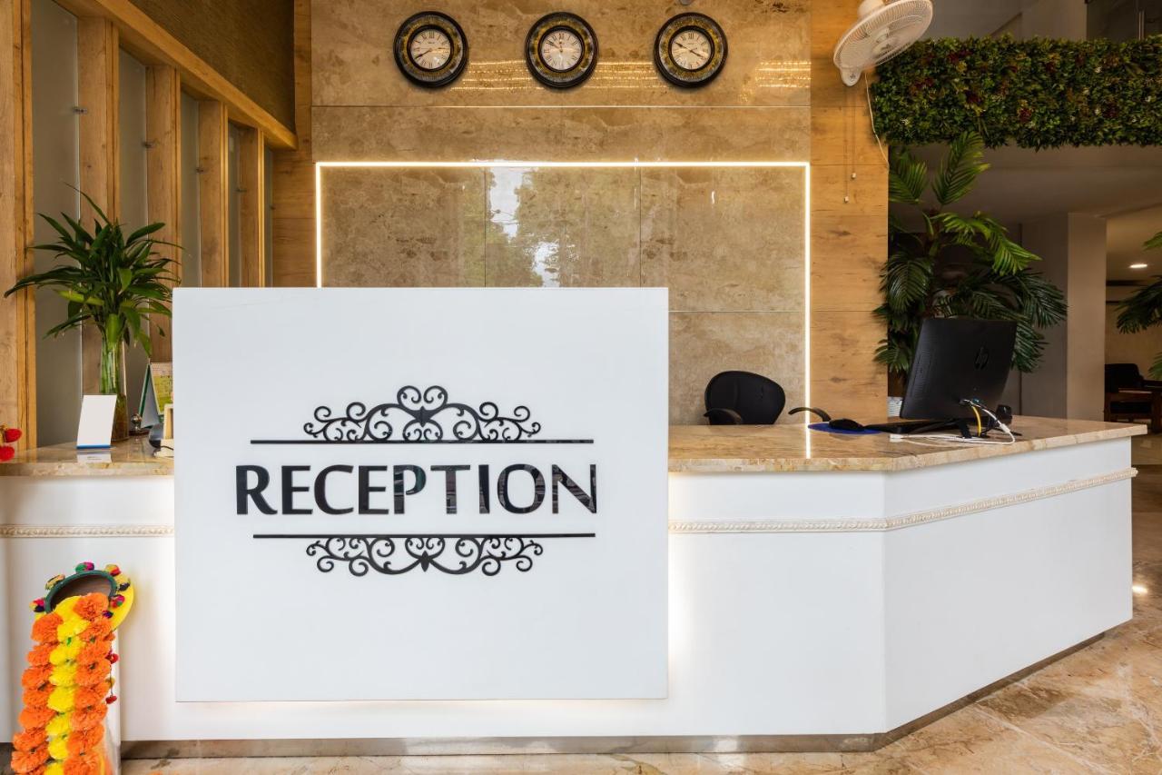 בהופאל Capital O 47403 Hotel Manjeet מראה חיצוני תמונה